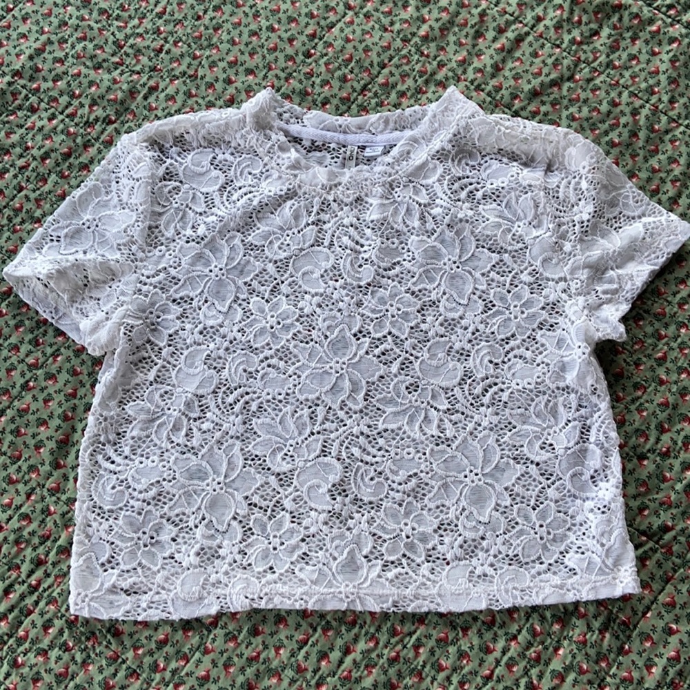 🌸 Only Crop T-Shirt